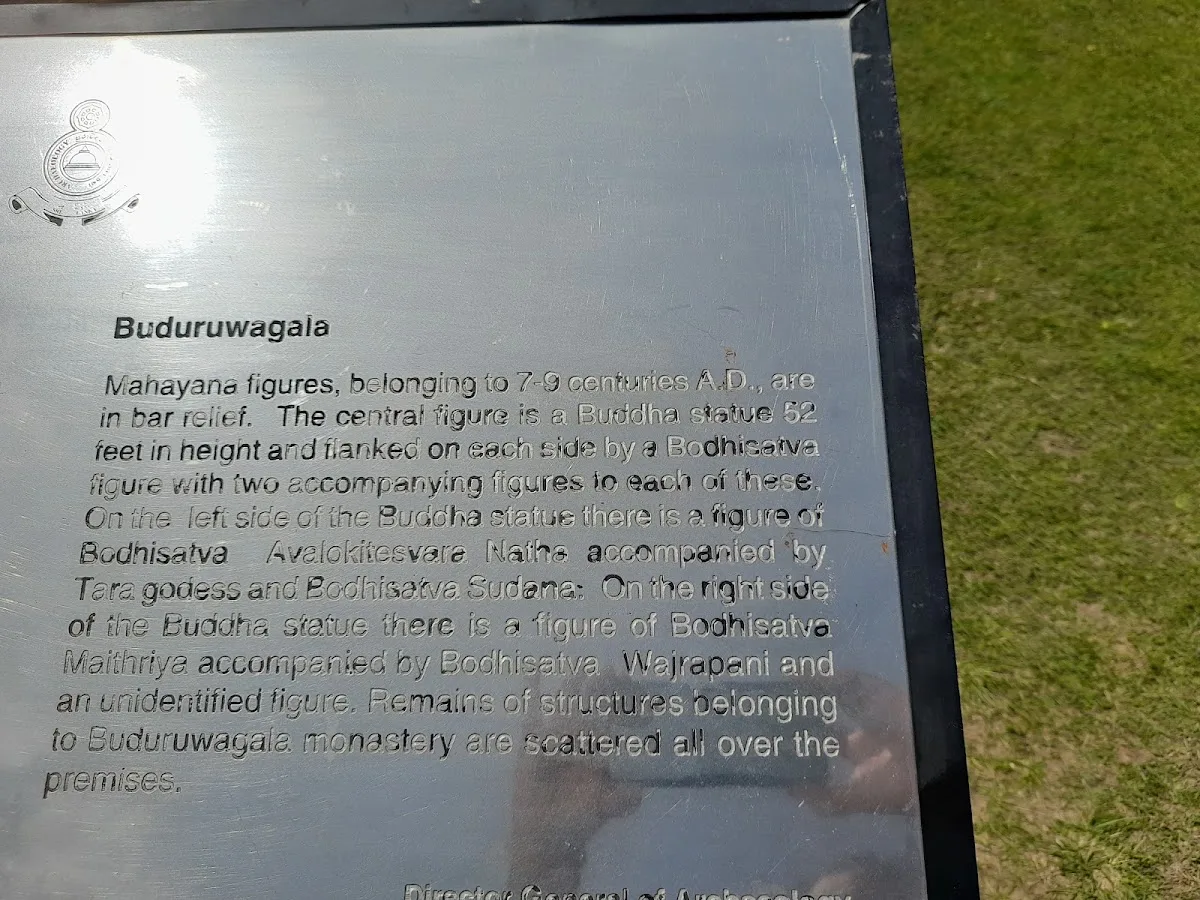 Rotssculpturen van Buduruwagala