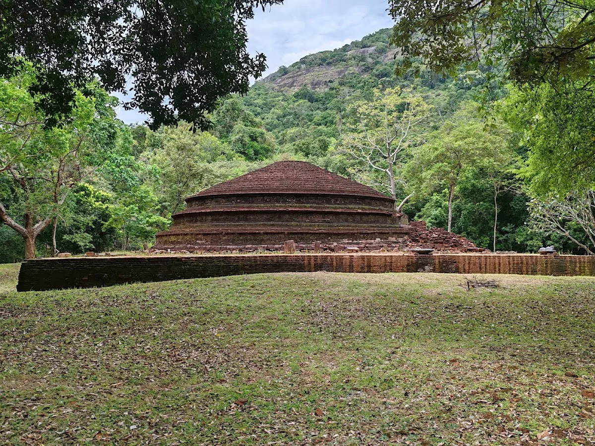 Archeologisch bos van Kaludiya Pokuna