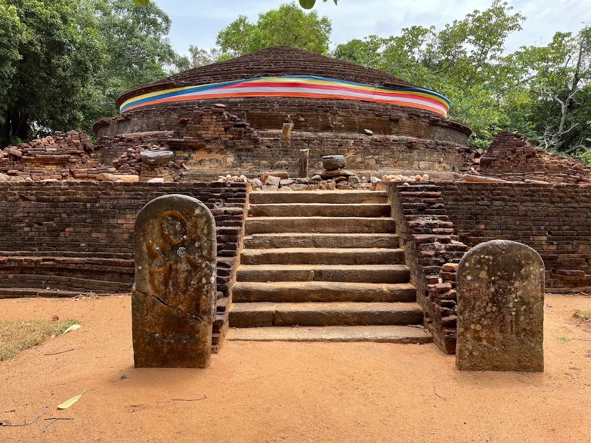Archeologisch bos van Kaludiya Pokuna
